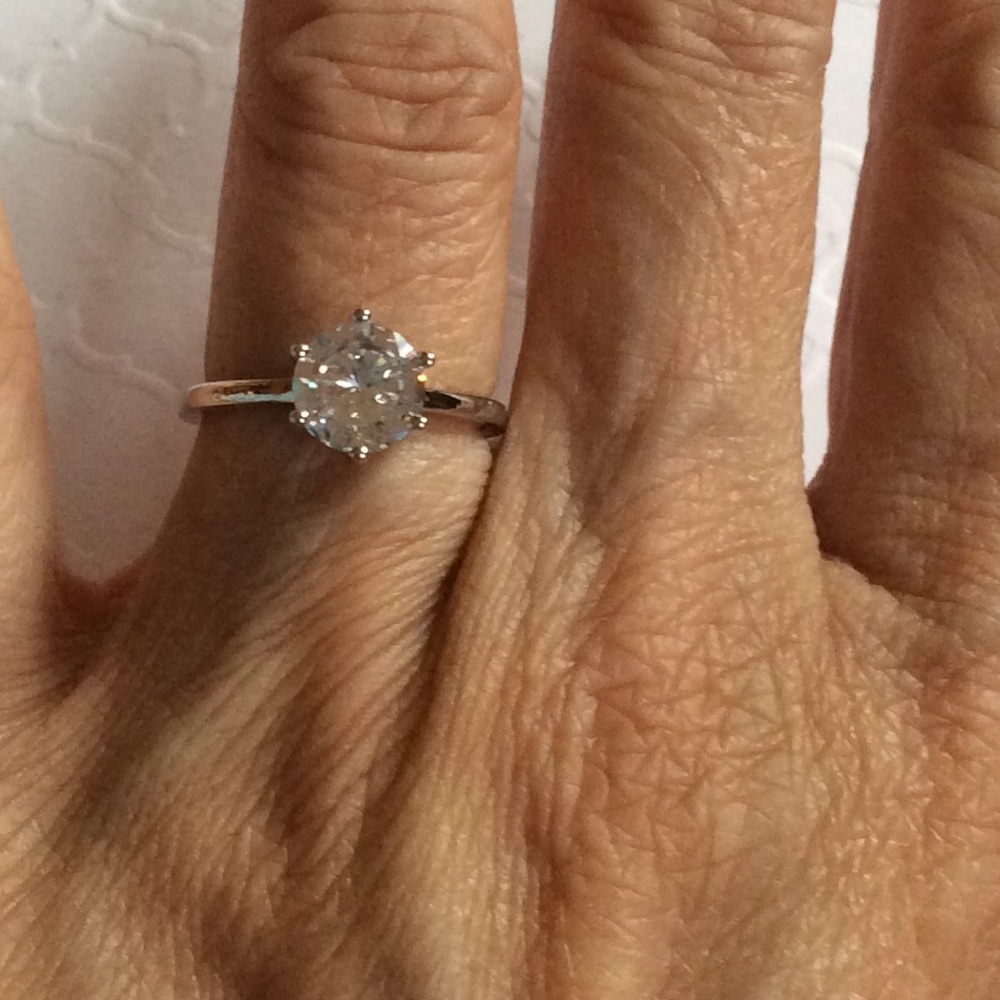 Solitaire 1.5ct  Diamond Ring - Picture 7 of 9